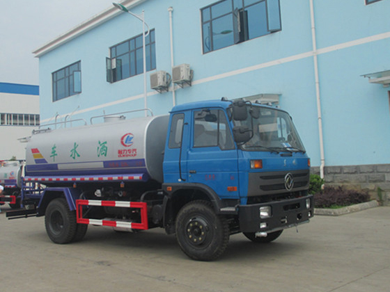 东风145/12吨洒水車(chē)